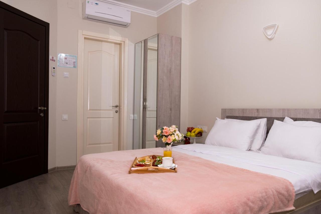 Art Hotel باتومي المظهر الخارجي الصورة