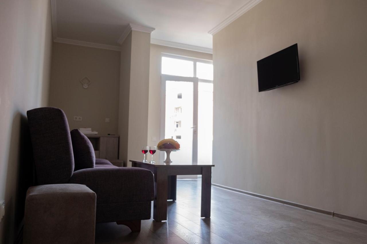 Art Hotel باتومي المظهر الخارجي الصورة