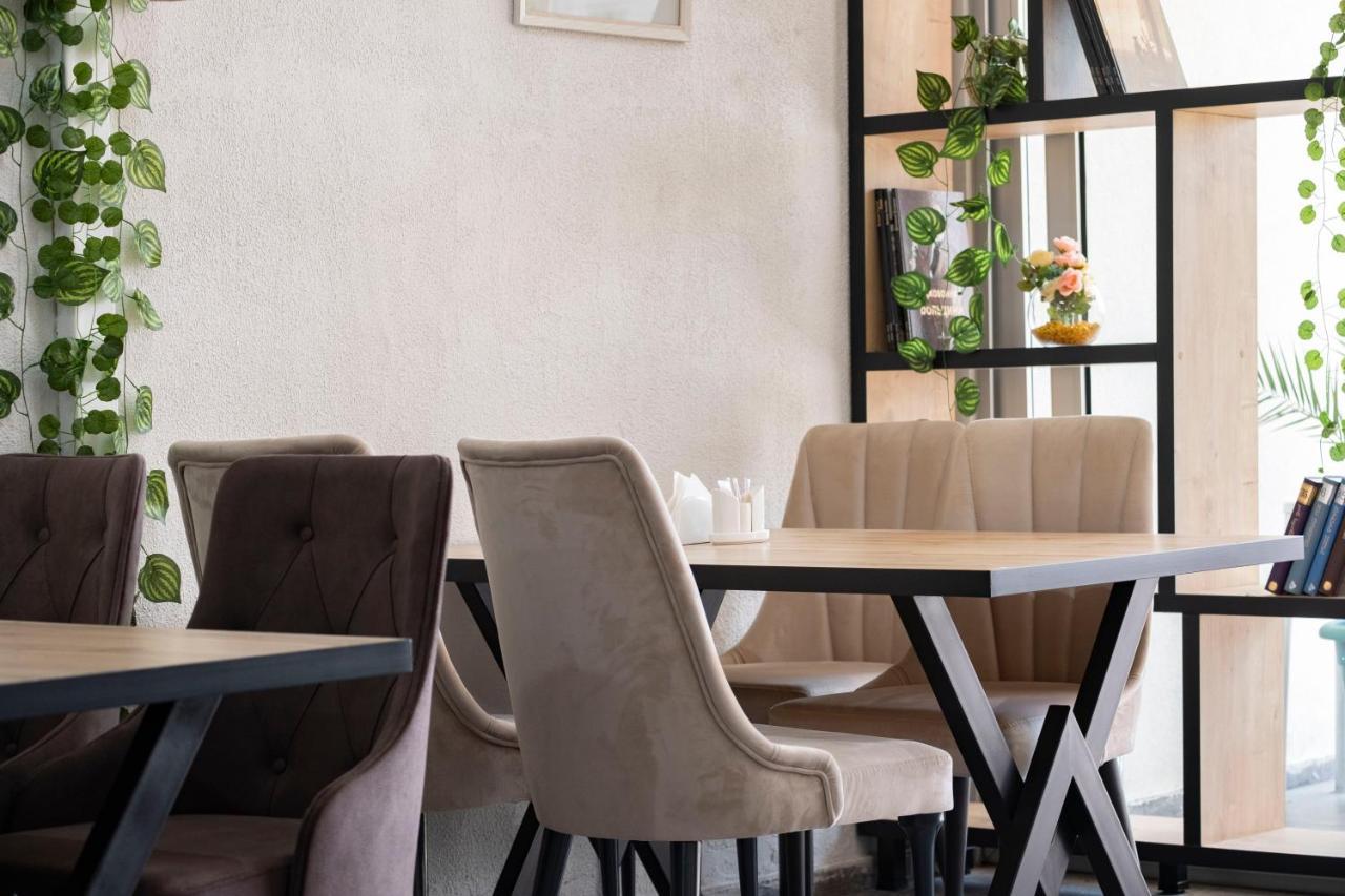 Art Hotel باتومي المظهر الخارجي الصورة